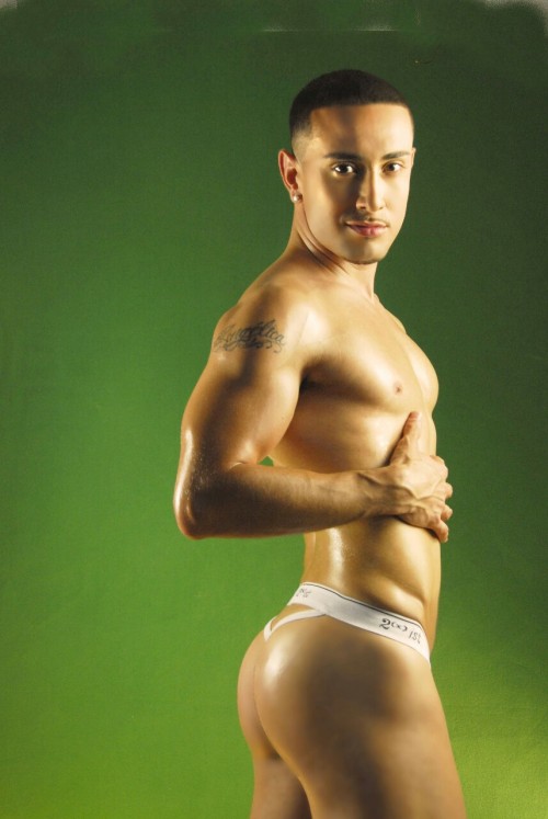 jonathanecko:  www.jonathanecko.tumblr.com