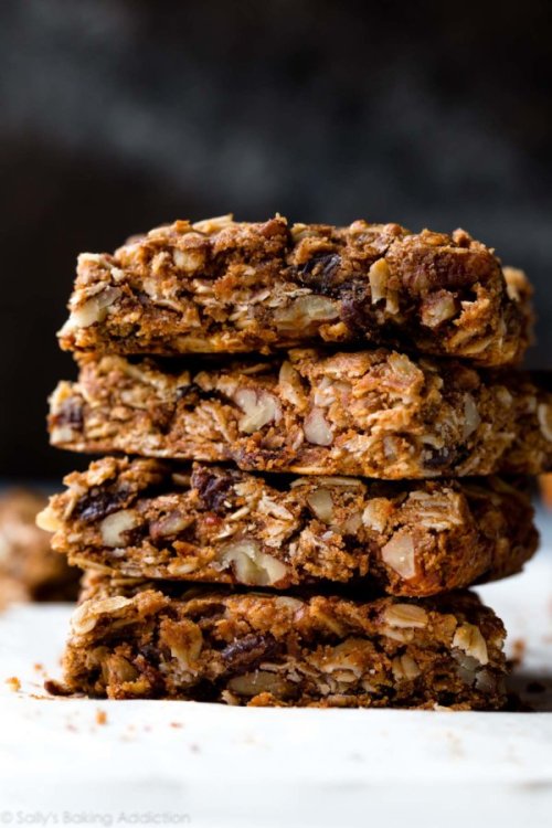 Oatmeal Raisin Cookie Granola Bars