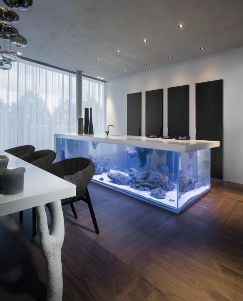 enochliew: Ocean Kitchen by Kolenik Eco Chic The top effortlessly lifts just with the press of a but