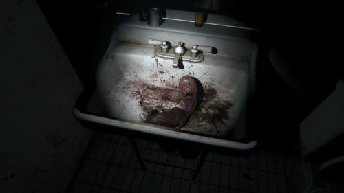 beekerbox:  gaseouschart02 she’s real   Lol omg….when I played this I didn’t see the one upstairs and the one out the window lol…… Creepy😱
