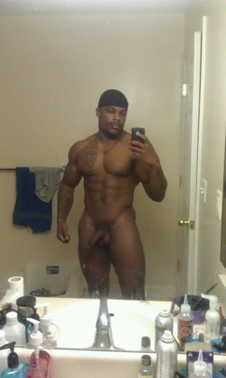 tastyblkman:Hot Selfies