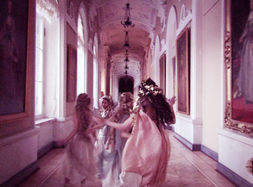 filmmarathons:RUSSIAN ARK (2002)Dir. Aleksandr Sokurov