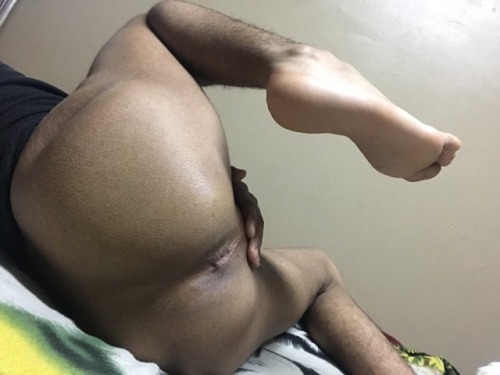 deejpluto:  Play with that ass and make it milky