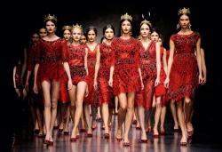 empress-empire:I LIVE FOR THE FINALE OF DOLCE &amp; GABBANA SHOWS