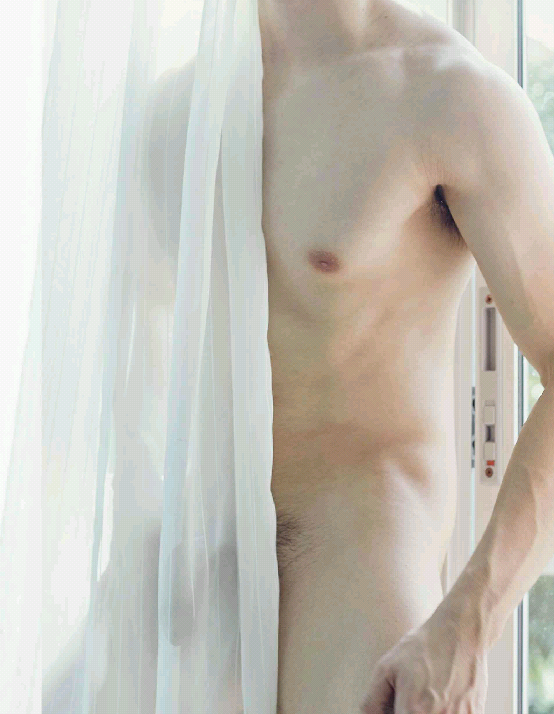 dean-asianhunks:   Bat Tanaphong@9        09/08/18  