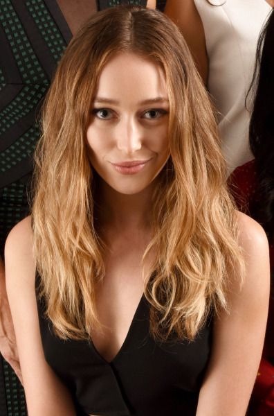nek48:  Alycia Debnam Carey is a whore
