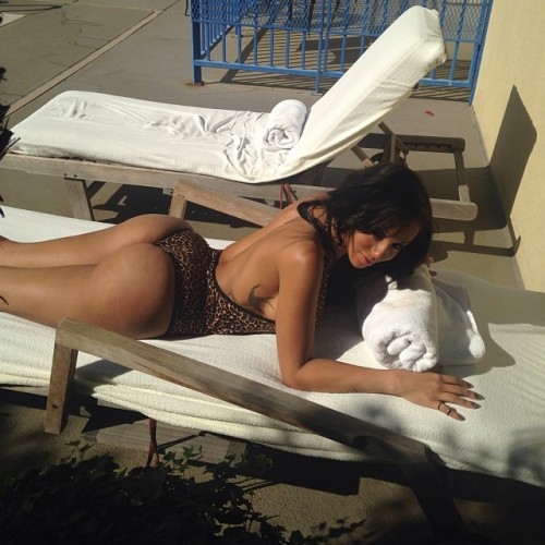 ilovewomenido:  @iAM1Up IG Baddies crystalrenay “No Introduction“ on Datpiff.com now. Fashion accessories 21-Shades.com Chanel, Rayban, Versace & more. 