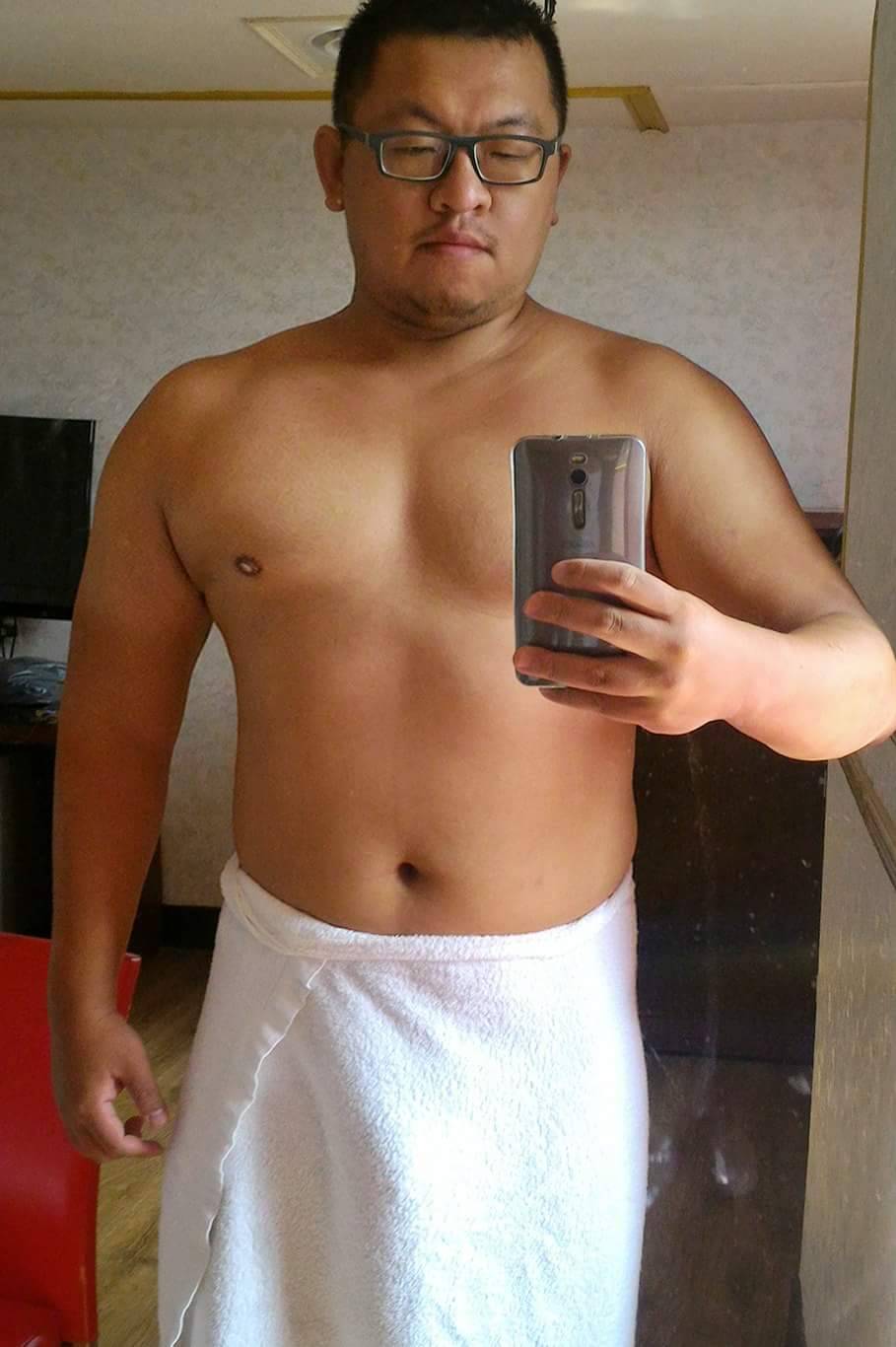 go-samesoul: 優～ Like man in towel.