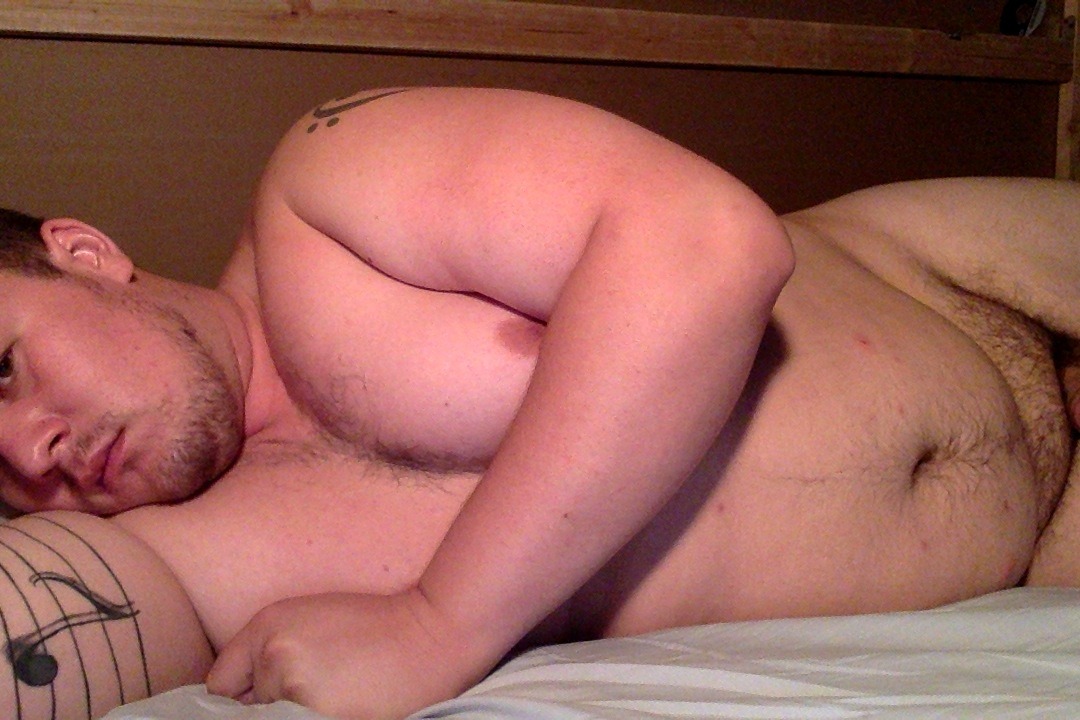 sandfda90:  Time for bed. Haven’t taken full torso pics so might as well go for