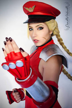 love-cosplaygirls:  Danielle Vedovelli as Cammy (Street Fighter)