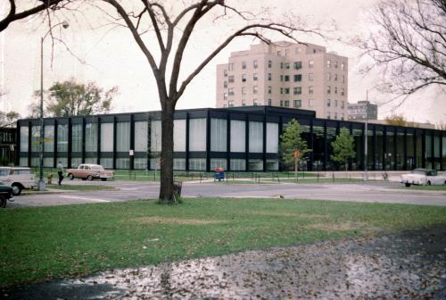 germanpostwarmodern:School of Social Service Administration (1962-64) of the University in Chicago, 