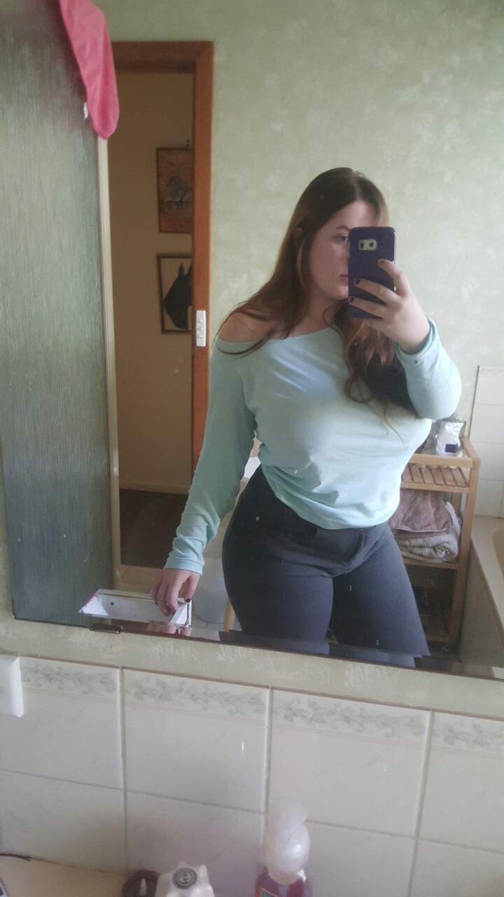 pawgcommander:  I never got over how amazing and sexy this beautiful girl is. #2