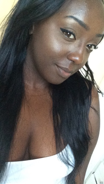 Porn Pics olgirldownyonder:  HAPPY DARK SKIN APPRECIATION