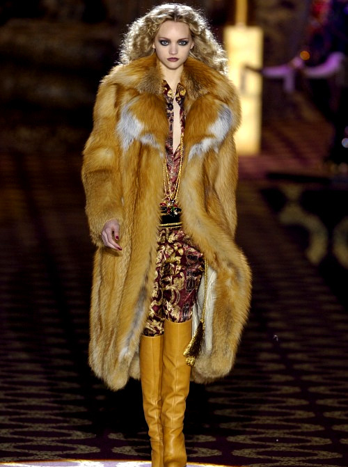 she-loves-fashion: Gemma Ward Roberto Cavalli Fall/Winter 2004