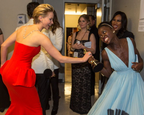 starsmahogany: cinnasghost: cameoamalthea: 221cbakerstreet: they’re so CUTE If Lupita is the r