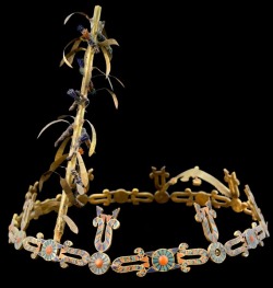 grandegyptianmuseum: Diadem of Princess Khnumit , from the Tomb of Khnumit, Funerary Complex of Amenemhat II at Dahshur (gold, semi-precious stones &amp; glass paste). Middle Kingdom, 12th Dynasty, ca. 1991-1802 BC. Egyptian Museum, Cairo. This diadem