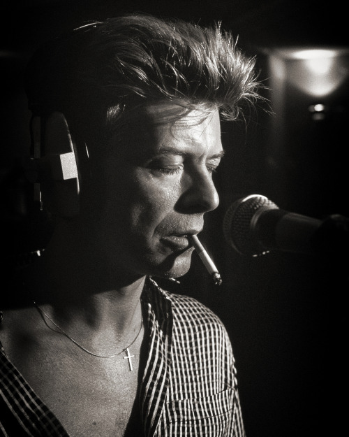  David Bowie on a Radio One recording session in London 1991 © Brian Aris | soniceditions 