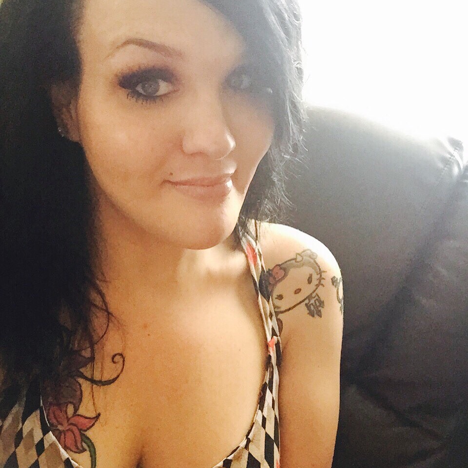 pillarsofvotary:  Khloe Dash++++   wanna join with u 