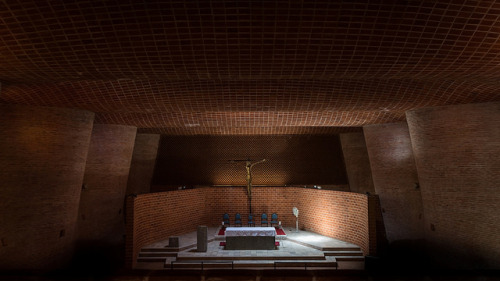 archatlas:  The Intricate, Undulating Brickwork at Eladio Dieste’s Cristo Obrero Church in UruguayGonzalo Viramonte has released a series of photographs that focus in on the use of bricks by engineer Eladio Dieste in his Atlántida Cristo Obrero church.