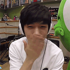 helloshannonk:  DJ Myungsoo being cute at K-Pop Planet