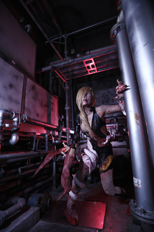 residentevilrevelations:Resident Evil: Revelations - Cosplay (Part 2)