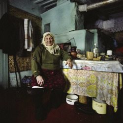 awkwardsituationist:  about 300 people, known as the samosely, or selfsettlers, live illegally within the zone of exclusion that surrounds the most heavily contaminated areas near the chernobyl nuclear power plant. defying government ban, they evaded