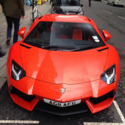 luxurysupercars:  Lamborghini Aventador!