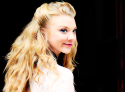 witchofthekorcari:♕ HAIRPORN QUEENS - Natalie Dormer