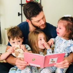jacklesnet:  danneelackles512 📸 Happy Fathers Day to our Daddy @jensenackles  He got up early with these guys and was doing this when I walked in. He  is the sweetest, kindest most wonderful daddy in the whole world.  #happyfathersday  