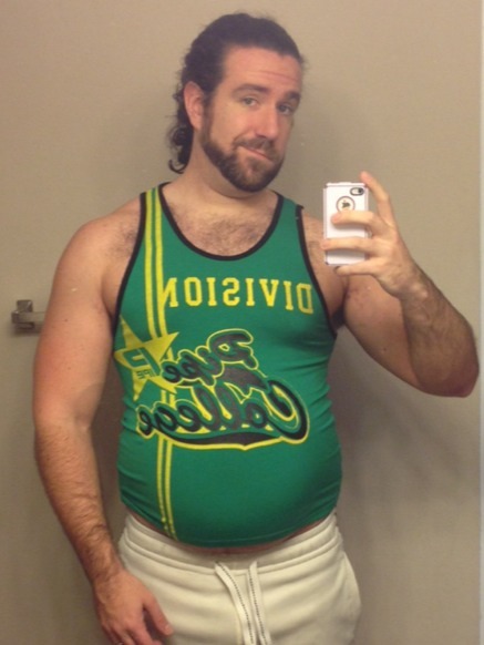 chunkolith:  bigdudesarehot:  I’ve lost 2 inches on my gut, but this is still ridiculously