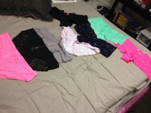 voluptuous-lolita:  I finally got my new panties!  WHY. CAN’T. I. FIND. CUTE. PANTIES. LIKE. THESE?!?!?!?!?!?!?!?!?! GRRRRRRRRR!!!!!!!!!!!