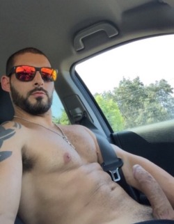 whitetrashfags:  Gay webcams: http://bit.ly/2caJb2y