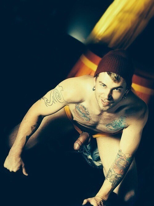 dailygayporn.tumblr.com/post/103061958779/