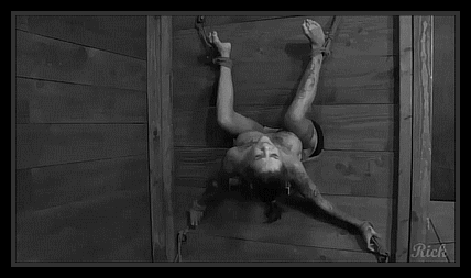 solosquirtingorgasms:  watch more free solo videos on solosquirters.com