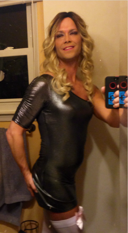 rabbitbum2001:marriedpantiboi:Selfie. Jessitrapvb on fetlife 💋💋 sexy babe xx
