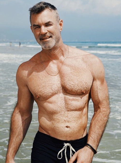 hotsexymenxxx:Christopher Gernon
