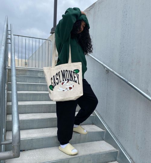 easymoneyclothing:Koi Tote