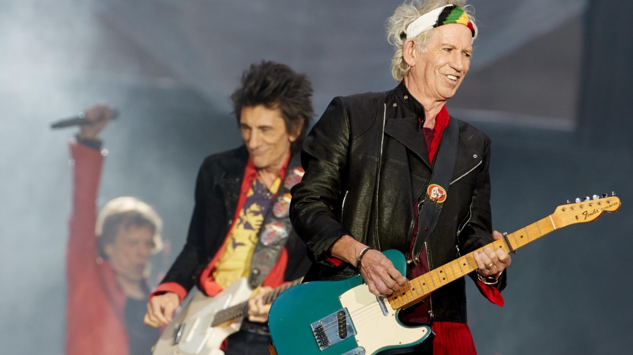 THE ROLLING STONES SIGUEN GIRANDO. En el marco de la gira “No Filter” que los lleva por distintas ciudades europeas, la banda británica de rock The Rolling Stones se presenta en el Olympiastadion en Berlín, Alemania, con localidades agotadas....