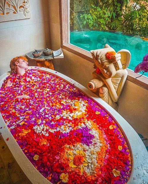 Sleeping in a flower bath is pretty nice! I tend to fall asleep doing the most random times. Taking 