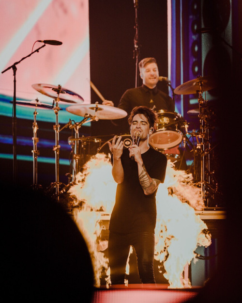 Las Vegas, T-Mobile Arena, August 18, 2018 Instagram: alex.buenaventura