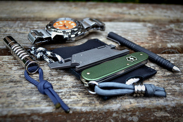 hartigan-69:  EDC 2 11 14 on Flickr.Orange Seiko Monster Saddleback wallet Hinderer