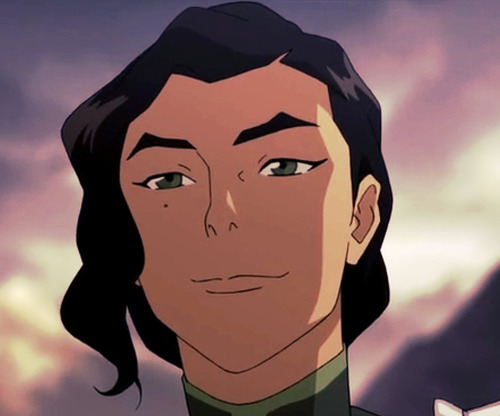 sillypeppers:  kynero:  fangirl-extra-ordinaire:  gamerqueer:  a-very-british-affair:  k-y-h-u:  YOU GUYS I JUST REALIZED remember the girl on the right  she turns out to be the metal clan guard captain  who KINDA SAVED KORRA’S DADDY FROM DEATH IF IT