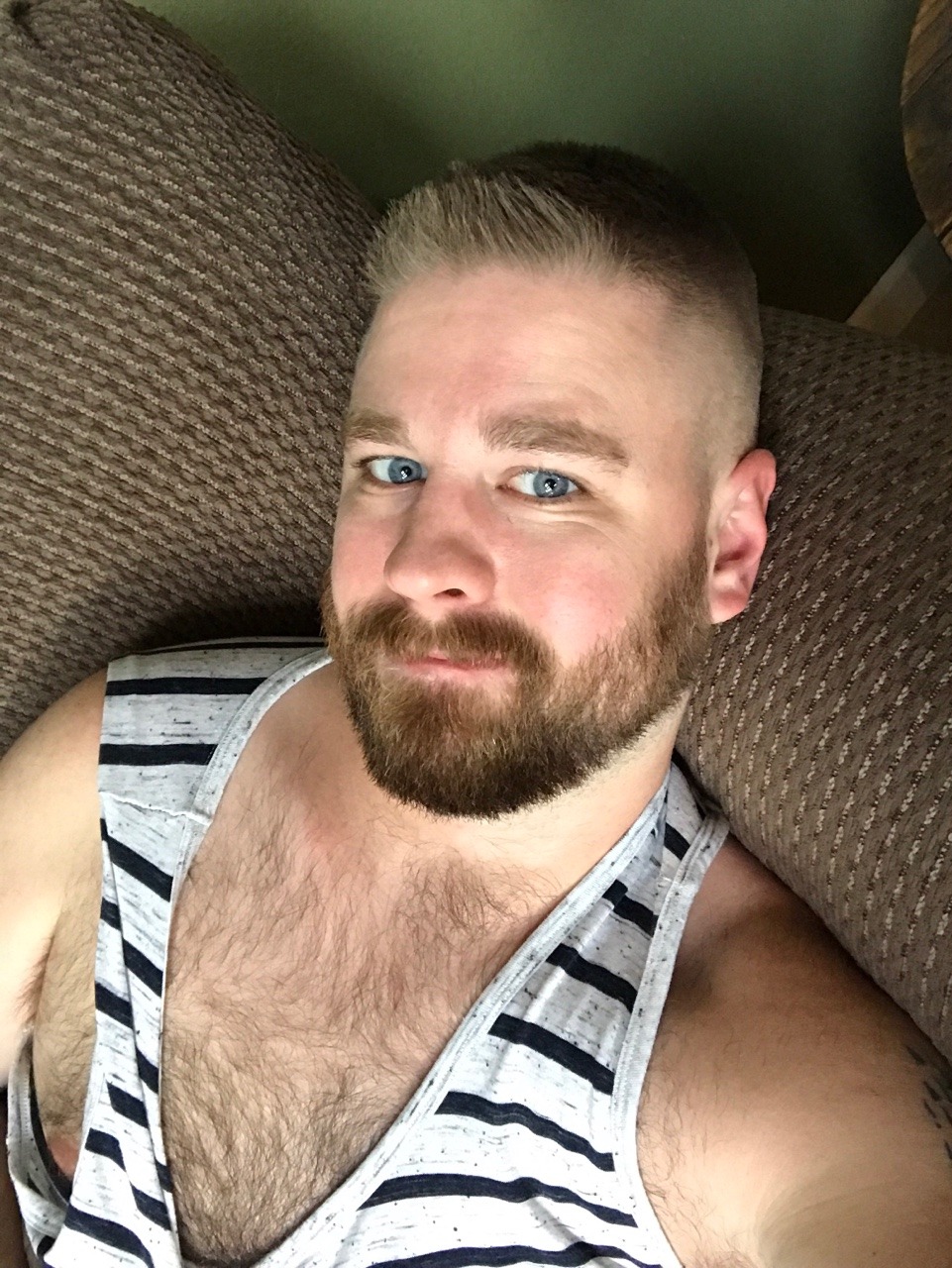 mn-cubottermash:  Shameless selfies, you guys!