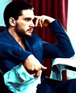  Kit Harington in Esquire UK (February 2014) 