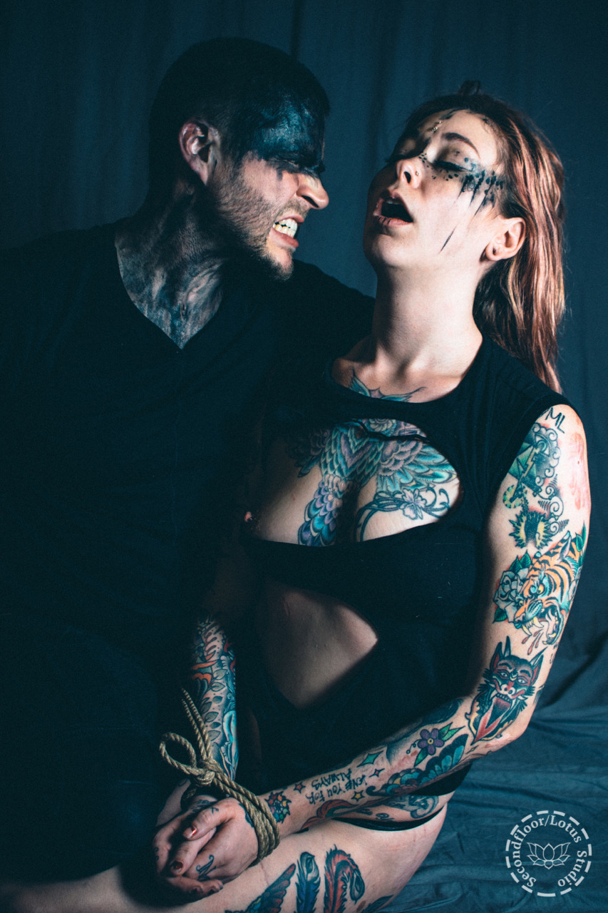 secondfloor-fet:  Primal shoot with LexaGrace and Secondfloor in the Ropecraft San
