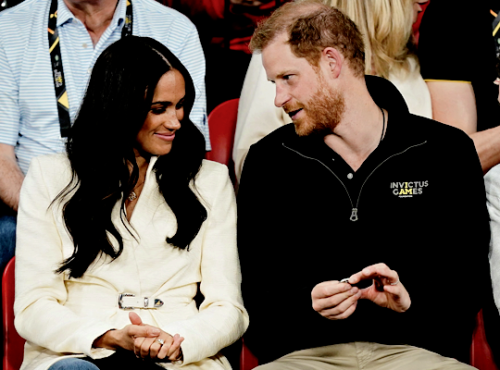 The Duke and Duchess of Sussex attend the volleyball on day two of the Invictus Games 2020 at Zuider