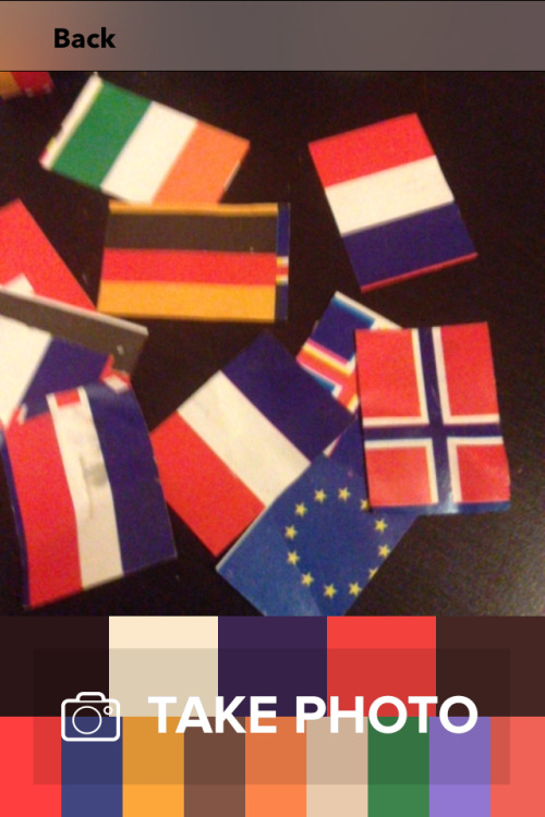 escalusia: DO YOU LIKE PALETTES? THEN YOU BETTER LISTEN UP. LET ME TALK ABOUT THIS APP. COLOR VIEWFINDER IS AMAZING. SO BASICALLY YOU JUST OPEN IT UP AND YOU CAN CHOSE TO EITHER TAKE A PICTURE (you can see the palette changing as you point the camera