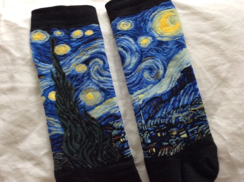 nosykid: essential part of every art hoe wardrobe