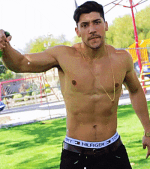 male-beauty-sfw:  (x)