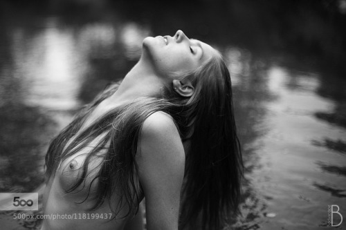 Popular Nudes on 500px